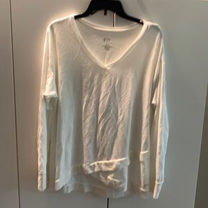 Long sleeved v-neck top